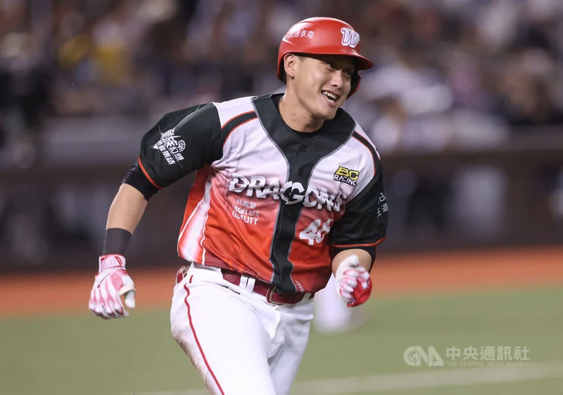 中職重磅消息：前樂天王牌左投魔神樂加盟味全龍，改名魔神龍再戰中職！