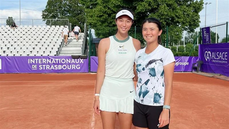 吳芳嫺澳網女雙驚奇之旅：攜手穗積繪莉勇闖八強，締造生涯新猷