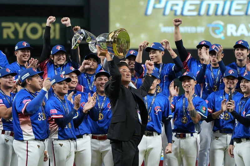 蔡其昌宣布新款TEAM TAIWAN商品即將開賣：經典賽應援熱潮引領風尚