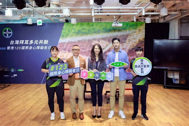 霍諾德挑戰台北101:搖滾樂節奏、民眾歡呼成助力,攀岩英雄的制霸之路