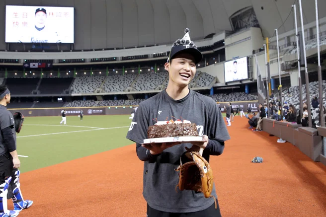 韓職樂天巨人抵達台南春訓:二月中旬與台鋼雄鷹交手兩場