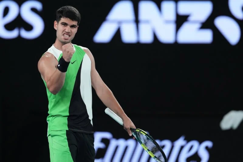 高夫激戰三盤力克穆霍娃，勇闖澳網女單八強