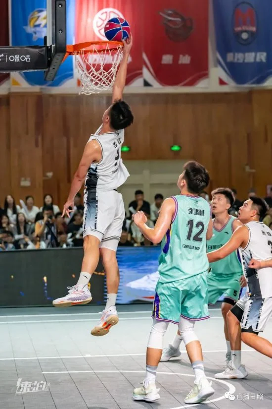 NBA／年度最佳灌籃預定？魔術隊小將布萊克「一灌四」技驚四座