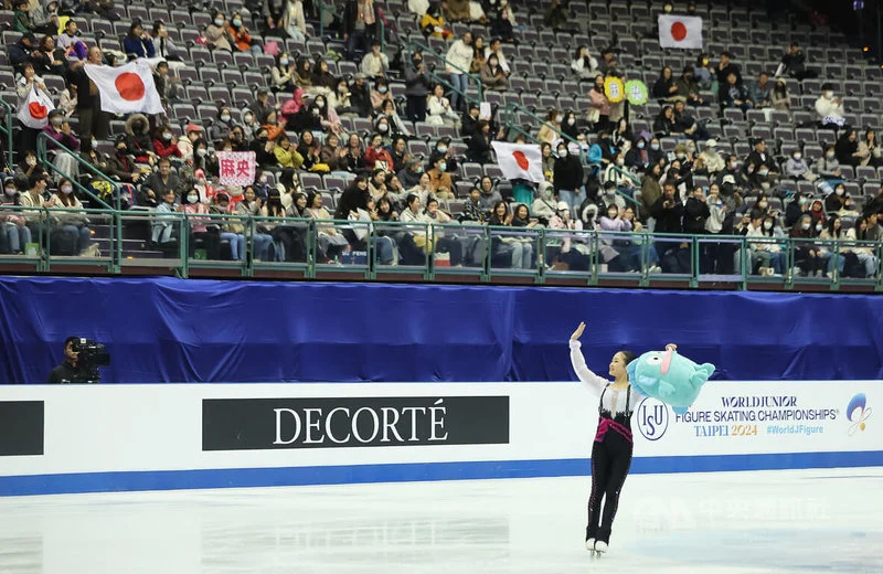 2026冬季奧運星光閃耀：美國滑雪男神艾力克斯·霍爾魅力席捲全球