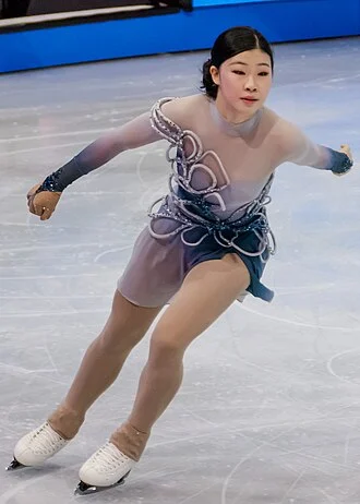 冬季奧運花式滑冰團體賽：美國隊馬里寧一分險勝日本隊，奪下金牌！