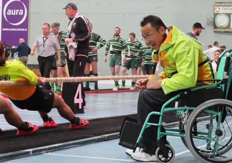 室內拔河世錦賽女子隊力拚四連霸，隊長田嘉蓉喜迎阿嬤現場助陣