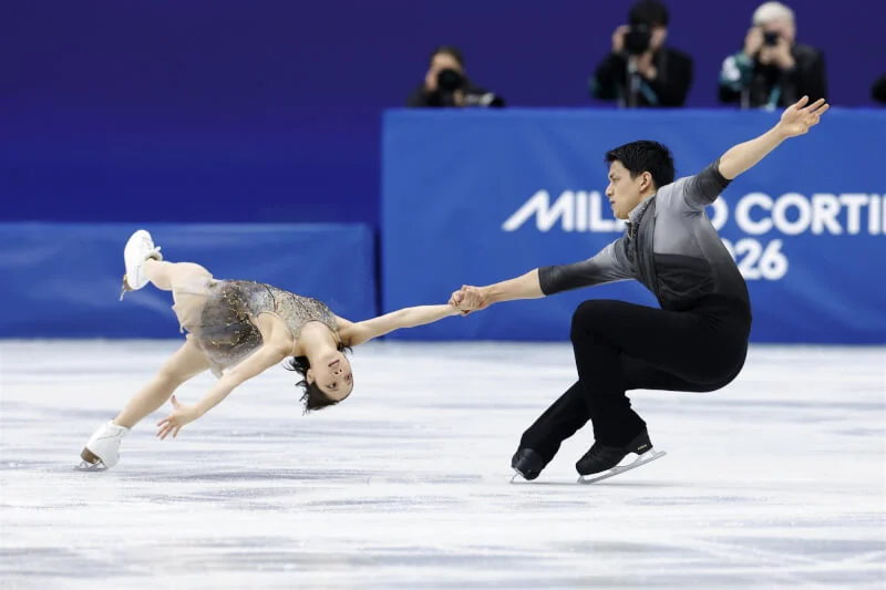 米蘭冬奧閉幕式：台美混血余睿榮任掌旗官，閃耀冰雪舞台