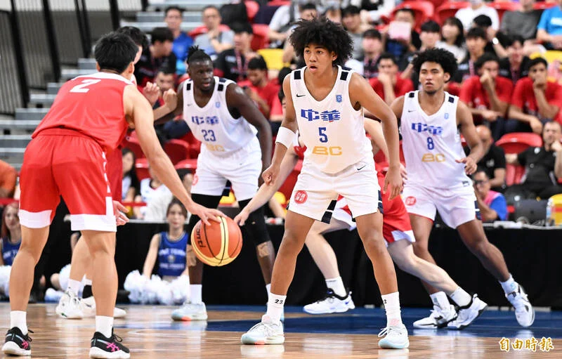 賀博率哈佛大學男籃奪二連勝 榮獲常春藤聯盟單週最佳球員