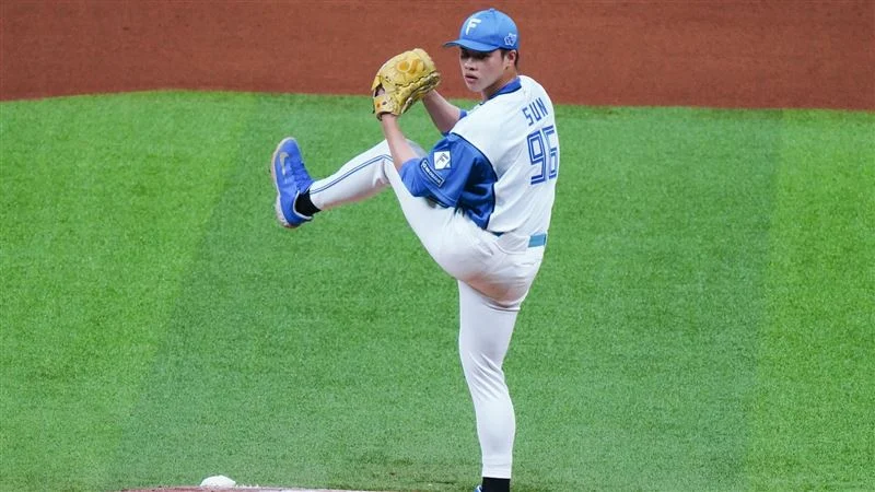 WBC／旅日火球男孫易磊：從高中二刀流到經典賽的台灣希望