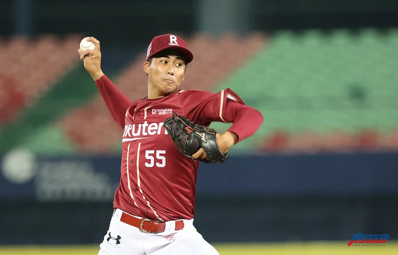 中信兄弟德保拉復出首戰投出觸身球,王柏融提前傷退