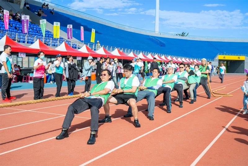 台灣女子拔河隊勇奪世界室內拔河錦標賽四連霸，18歲新秀吳可馨初登板即綻放光芒