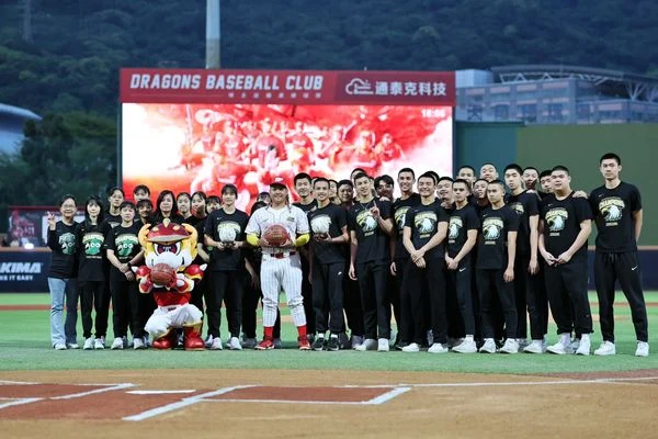 味全龍2026開幕戰主視覺震撼公開！全新賽季「奔龍而上」口號引領風潮