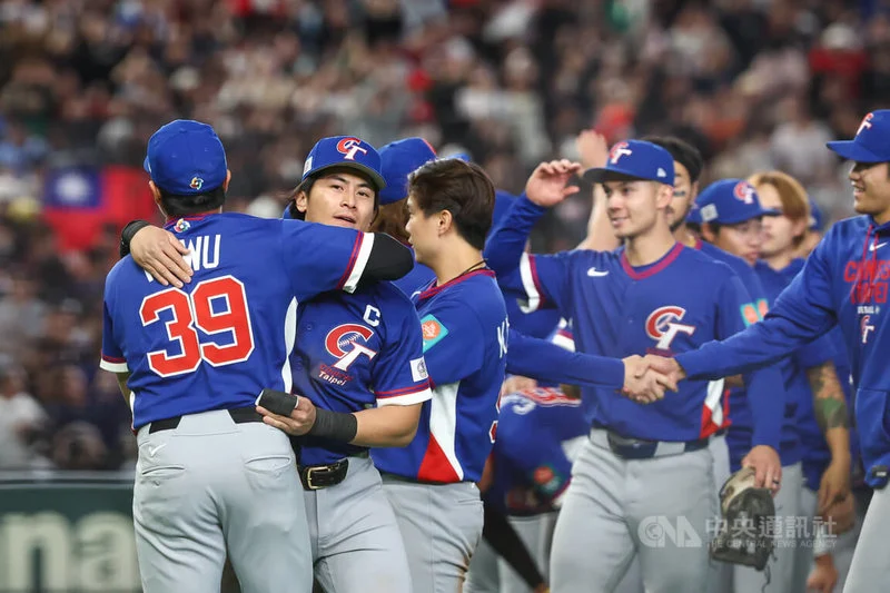 富邦悍將重獎WBC抗韓英雄！張育成、張奕等悍將獲頒240萬獎金