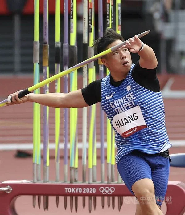 李慧君港都盃女子標槍擲破全國紀錄，榮耀摘金！