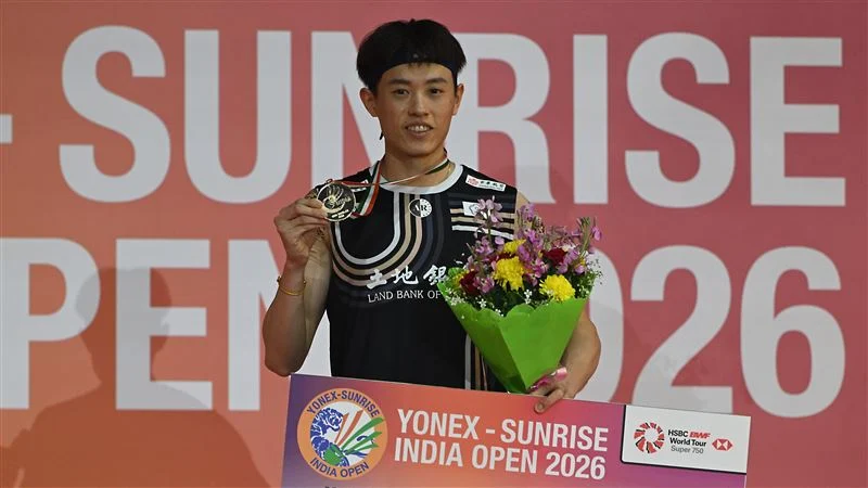 林俊易勇闖全英羽球賽冠軍戰：力退昆拉武特，台灣羽球新星閃耀