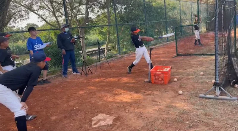 謝國城盃少棒：南投新街全皓火力全開，雙響砲助隊旗開得勝，教練期盼田司恩重拾狀態