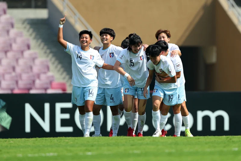 2026 世界盃足球賽門票驚傳漲價！美國隊首戰最高票價飆破 13 萬台幣，決賽門票直逼 36 萬！