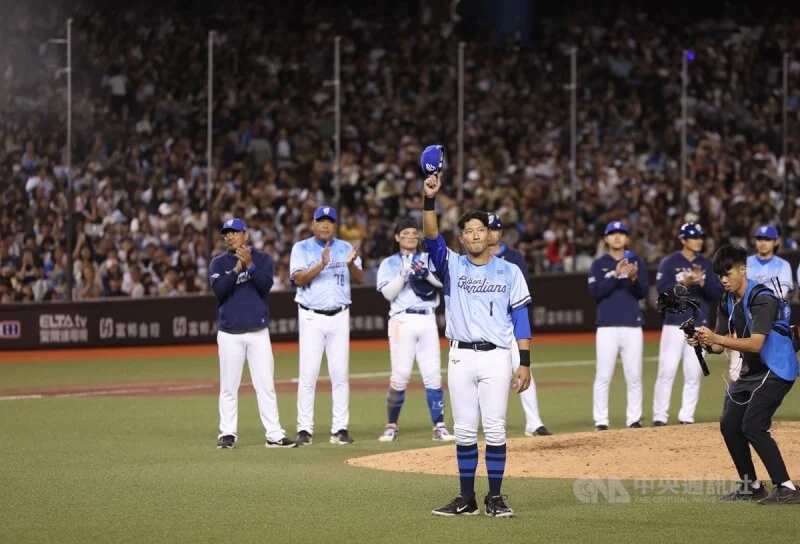 「拚」到最後一刻!林哲瑄引退儀式感人落幕,棒球生涯回顧與展望