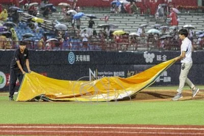 中職味全龍天母主場全面升級:躺著看球、國寶級畫作特展,打造全方位棒球娛樂新體驗