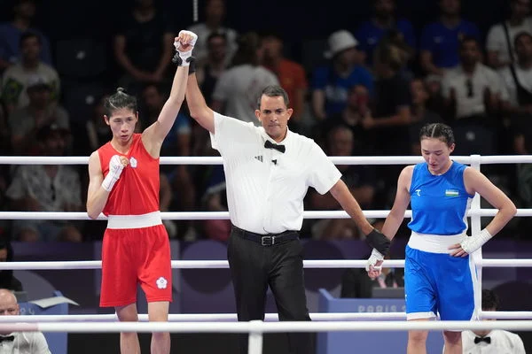 中職樂天桃猿「萌え萌え猿夢女僕」主題日:金佳垠女僕初體驗,萌翻全場!