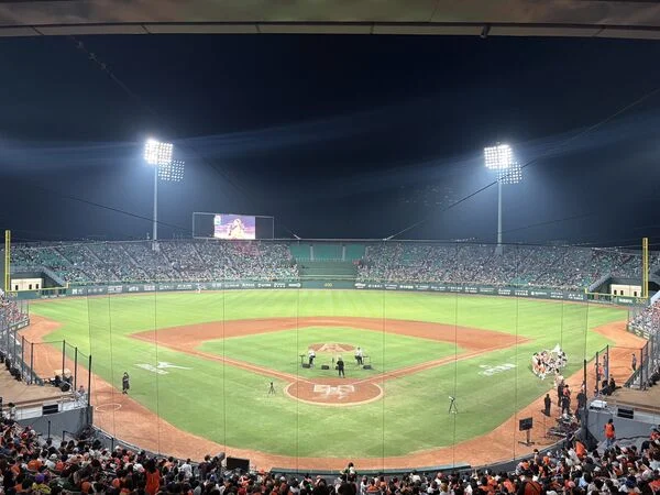 台南亞太棒球場攤商招標爭議落幕：市府宣布廢標，全年營運規劃重新啟動