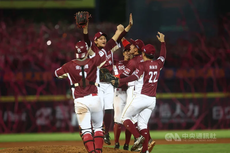 台灣拳擊女將郭怡萱亞錦賽勇奪銅牌：教練盛讚表現穩定，未來可期