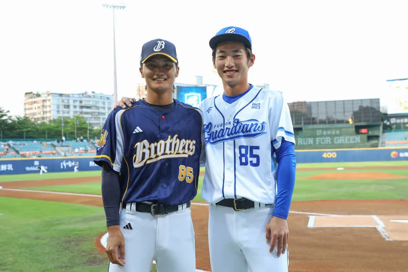 富邦悍將超級工具人劉俊豪外野美技驚艷全場，光總慧眼識英雄