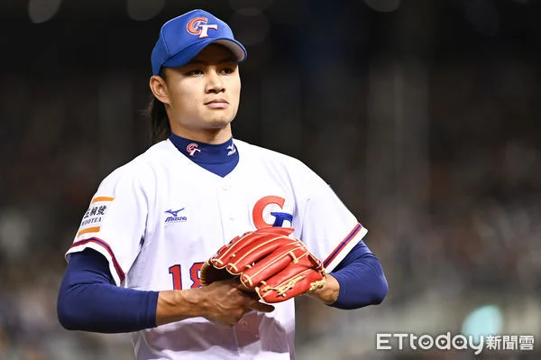 徐若熙線上應援加持！劉基鴻逆轉轟助味全龍旗開得勝