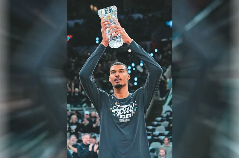 溫班亞馬強勢回歸！馬刺力克拓荒者，西區季後賽聽牌在望