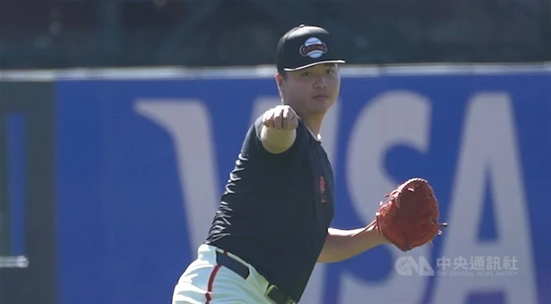 鄧愷威連兩天登板演出！滿壘危機成功拆彈，1.1局無失分穩健表現