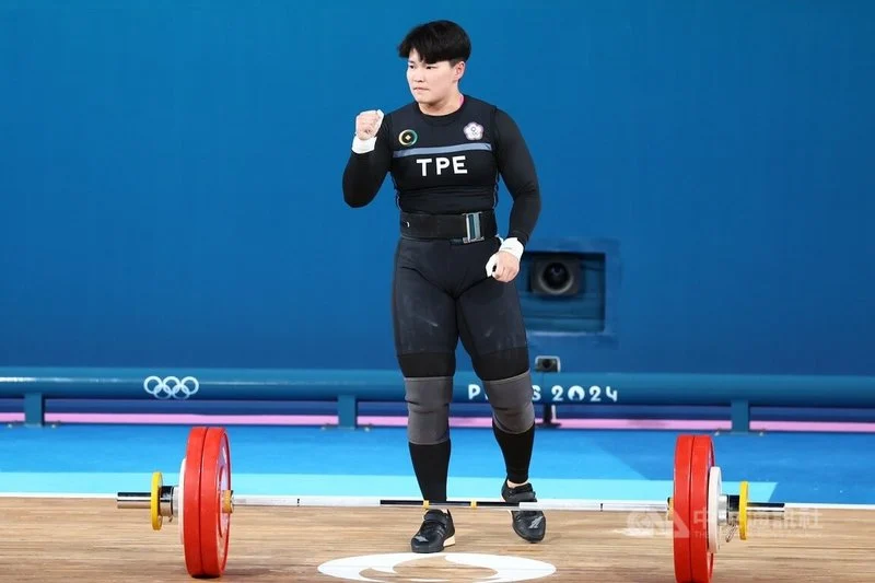 陳玟卉全大運舉重勇破全國紀錄，劍指亞錦賽再創佳績