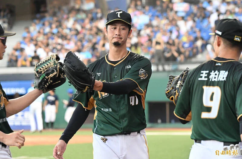 高國輝策略奏效！孔念恩再見安打助富邦悍將逆轉勝味全龍