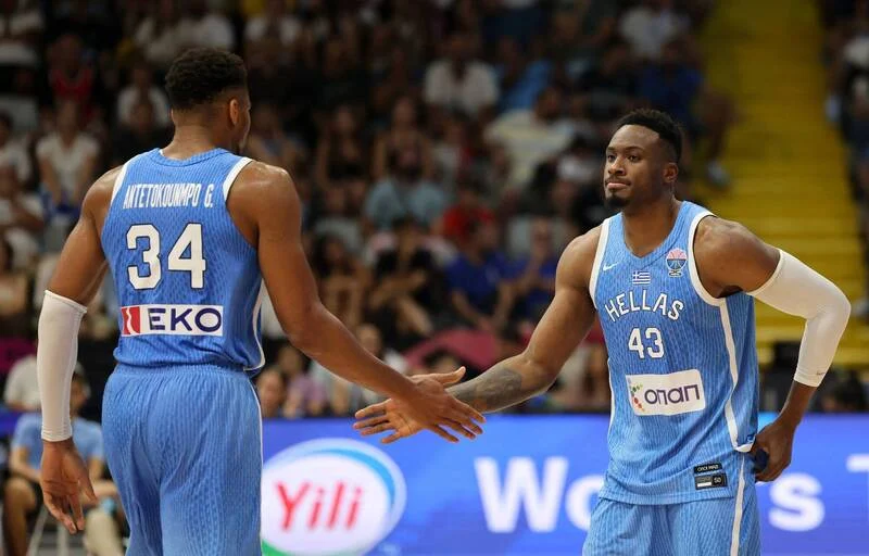 NBA公鹿隊戰績低迷，瑞佛斯教練傳出離職消息：深度解析與未來展望