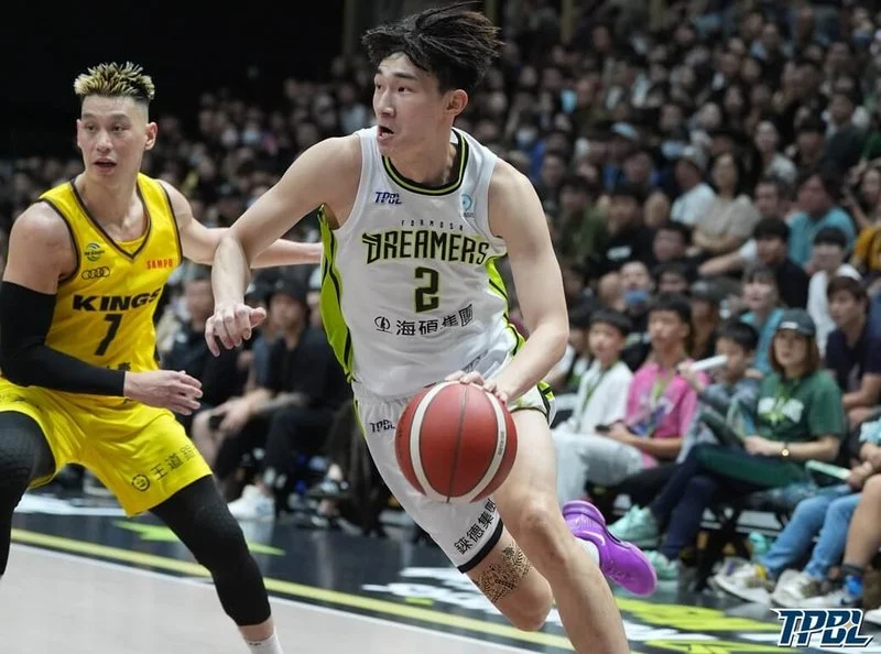 P. LEAGUE+ 福爾摩沙夢想家霍爾曼領軍上演27分逆轉勝,勇奪單週MVP