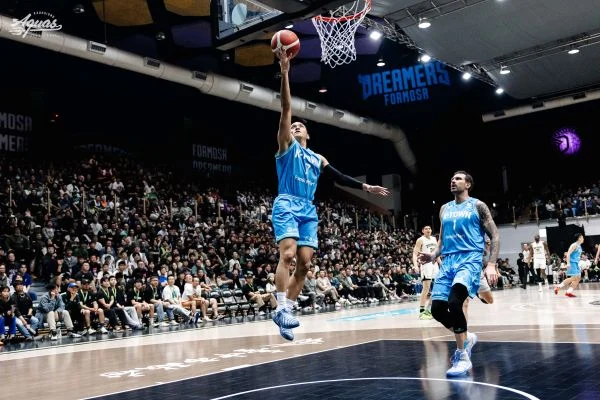 TPBL夢想家主場應援再升級!三上悠亞連兩日性感助陣,點燃球場激情