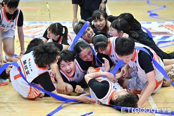 UBA 世新女籃重奪后冠：游沁樺的無私奉獻與冠軍之路