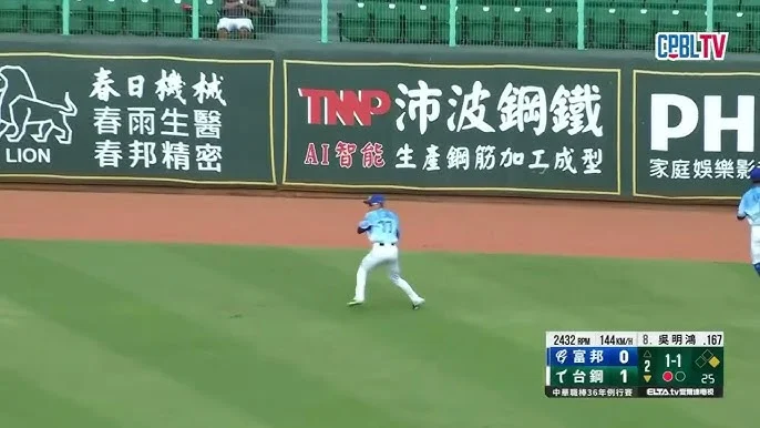 吳明鴻兼任教練重返一軍，與黃子鵬睽違十年投捕搭檔再續前緣
