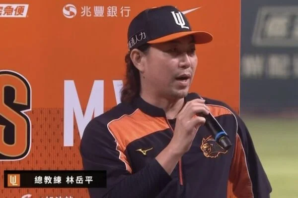 統一獅隊史達成2000勝里程碑，中職第一隊！林岳平總教練展望再創高峰